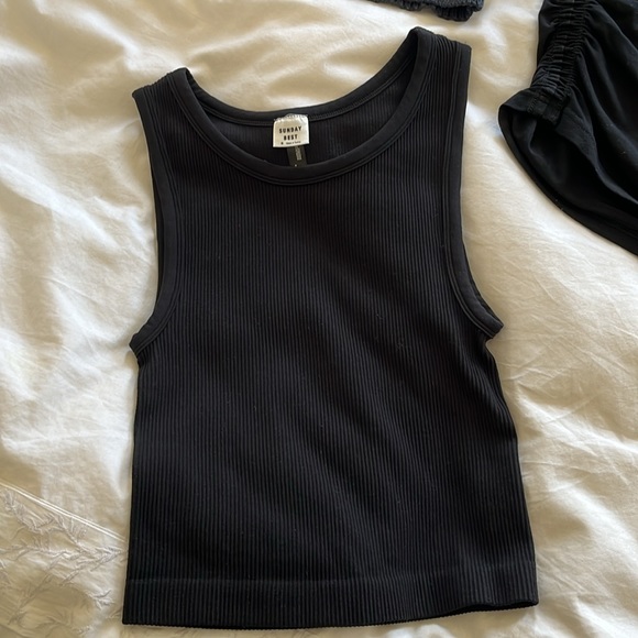 TNA Aritzia Blue White Sweater Vest, Black Crop Top Sunday Best. 2XS/S Lot of 3 - Picture 10 of 12